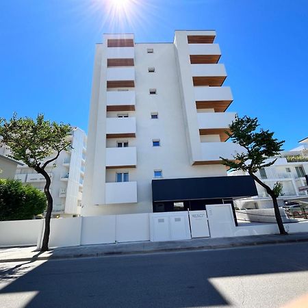 Beach Palace With Small Swimming Pool, Private Beach, Parking Τζεσόλο Λίντο Εξωτερικό φωτογραφία