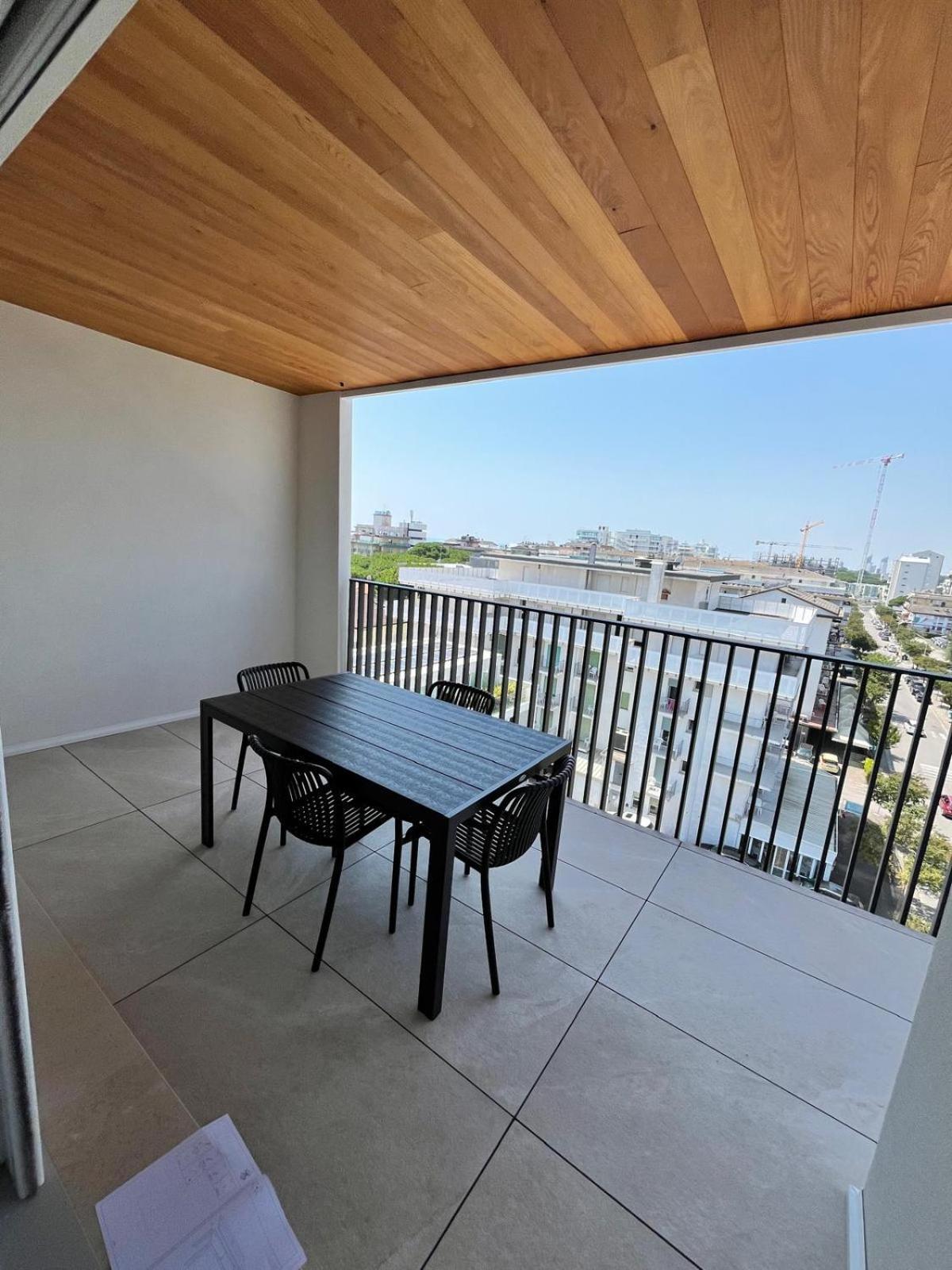 Beach Palace With Small Swimming Pool, Private Beach, Parking Τζεσόλο Λίντο Εξωτερικό φωτογραφία