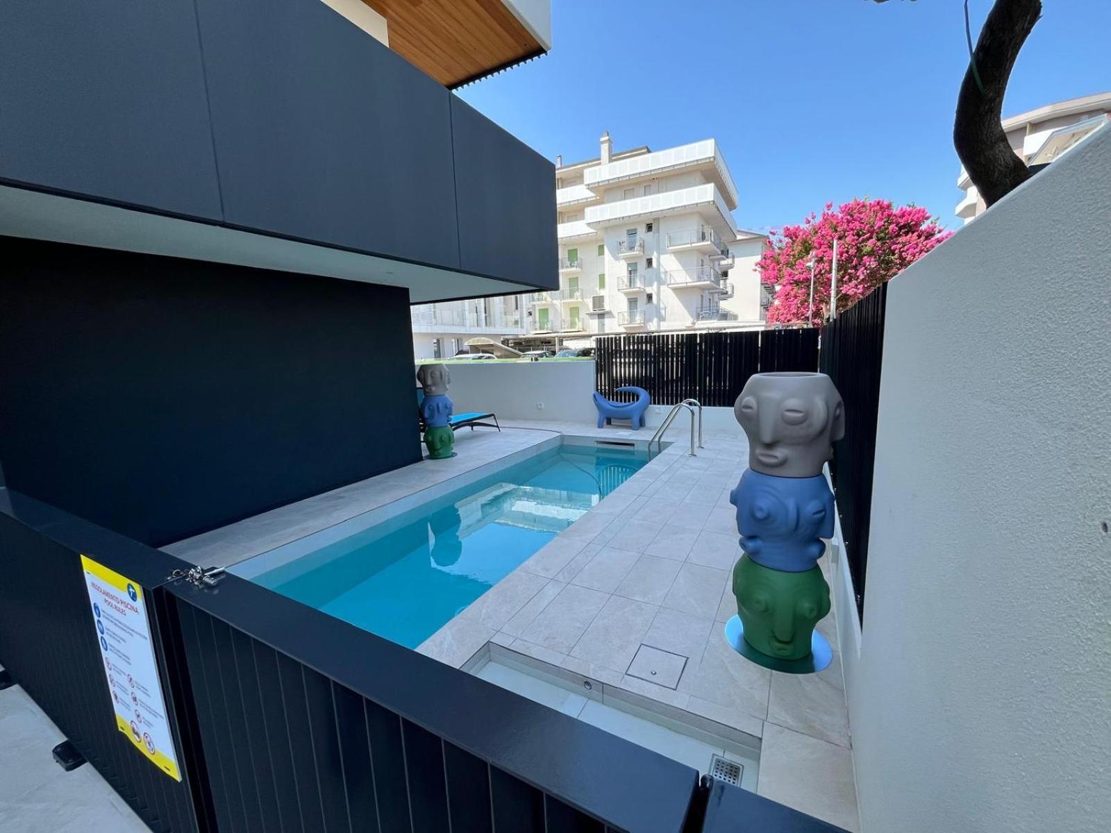 Beach Palace With Small Swimming Pool, Private Beach, Parking Τζεσόλο Λίντο Εξωτερικό φωτογραφία
